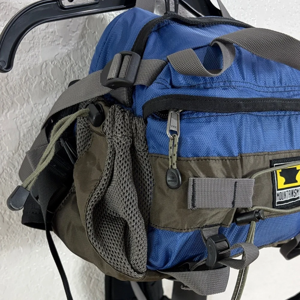 Mountainsmith,Blue and Gray Waist Pack – Hands-Free Carry - Picture 4 of 17